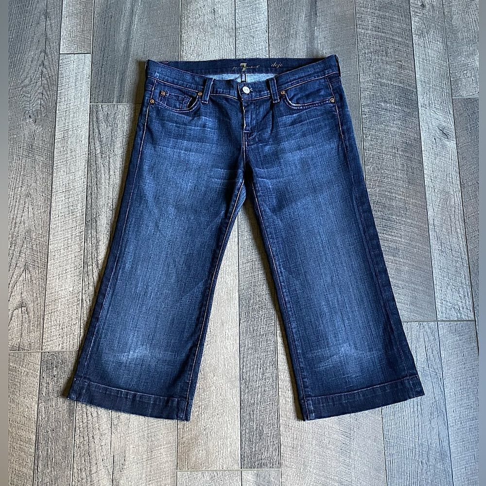 NWOT! 7 For All Mankind, Women’s Dark-Wash, Cropped, Wide-Leg, “Dojo” jeans. 29W